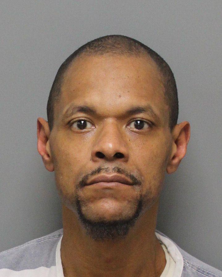 mugshot of CREAR, JUARN TLONOLYL