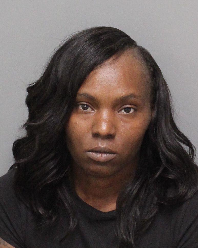 mugshot of MOORE, IESHIA JANEI