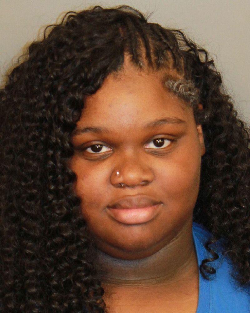 mugshot of ROSEMAN, MIKEKIRRA DE'NASHIA