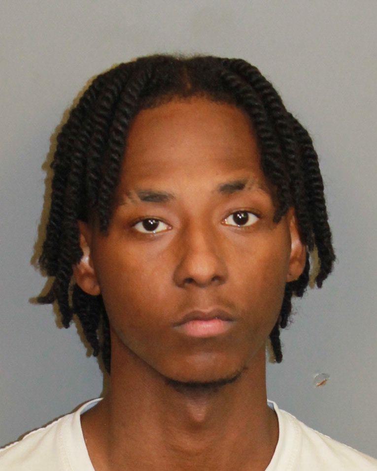 mugshot of MARSHALL, JUSTIS LA'RON