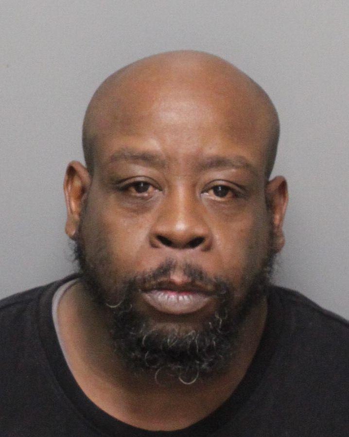 mugshot of LEWIS, QUENTIN BERNARD