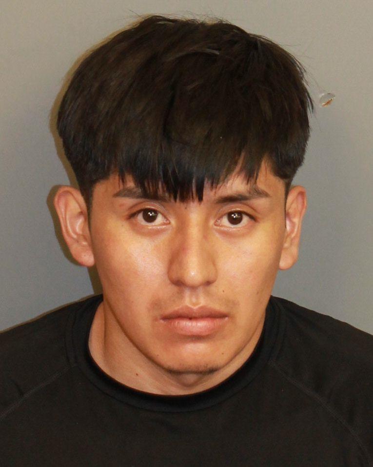 mugshot of HERNANDEZ-DE LA CRUZ, LUIS