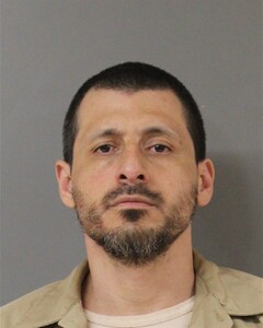 mugshot of JOHNATHAN  DELUNA