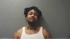 mugshot of RONNIE  VAUGHN