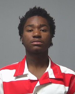 mugshot of ZAQUAVIUS  MALLORY