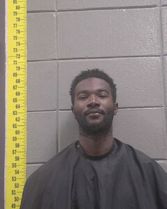 mugshot of MARQUIS  MOTON