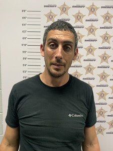mugshot of DERRICK CHRIST0PHER RINELLA