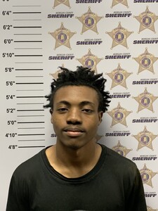 mugshot of TERARD RAHEEM BARNES