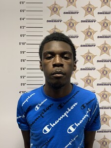 mugshot of JAYQUAN MARKEASE ROBINSON