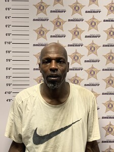 mugshot of QUINCY KANTAE HIXSON