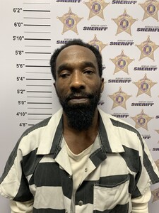 mugshot of MAURICE RIDRIGUZE ROBINSON