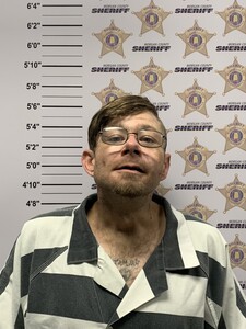 mugshot of DUSTIN WAYNE HILL