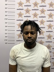mugshot of TEONTAE SHAVEZ RAY SR